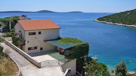 seaside-house-for-sale-croatia-dalmatia-primosten-rogoznica-H164-2.jpg